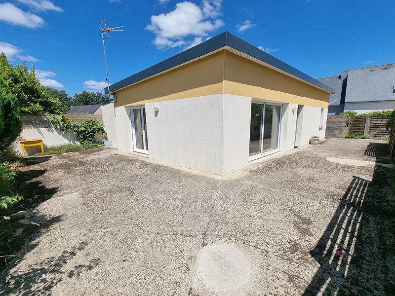 Photo d'un jardin nu avant aménagement par le studio visuel Intellex